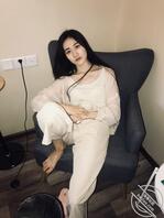 淫荡反差的人妻熟妇温泉露脸裸拍2