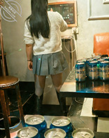 偶然的机会去朋友家，偷怕朋友老婆的内衣！