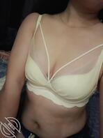 分享一下和朋友老婆发过来的淫照。0