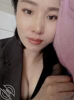 刚到手的人妻  非常骚好不好看   多评论评论1