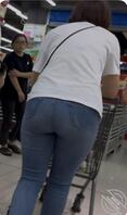 嫂子牛仔裤大屁股2