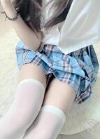 亲妹妹这么骚怎么拿下