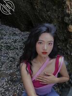 西安临潼区反差幼儿园老师，宿舍换内衣露出美乳0