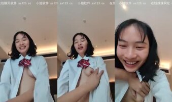 小骚女把自己摇爽了笑嘻嘻（入群可约看简介）