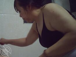 偷拍岳母，现在想肏岳母的心到达顶点了，求大神指点2