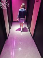 继续偷拍白腿网管1