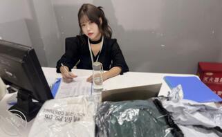 （金币视频）操骚话连篇的舅妈真有感觉0