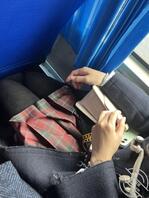 和学妹吃饭时，眼睛没离开过白衬衫下的内衣1