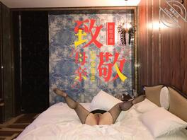 我的丝袜妈妈-我妈生日的那天2