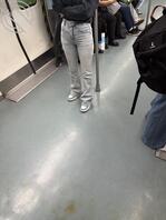 偷拍的屁股和腿2