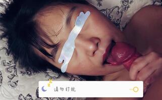 真实母子乱伦,妈妈微露脸口交1