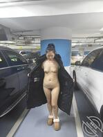 网友投稿带着老婆露出2