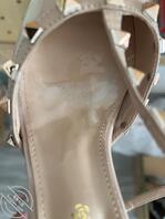 打胶姐姐的高跟鞋还是铆钉的朋友圈找的照片爱臭美0