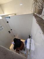 大家看看这个骚逼在干嘛1