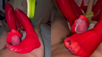 淫荡少妇穿着油光丝袜美脚足交射浓厚大量精液！调教母狗偷情绿帽出轨